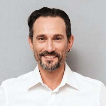 Max M.